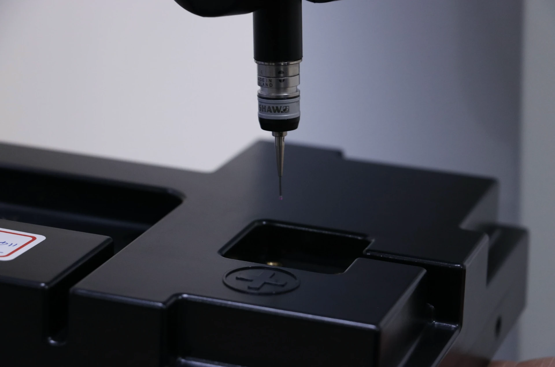 イタリア製 COORD3 三次元測定機 4